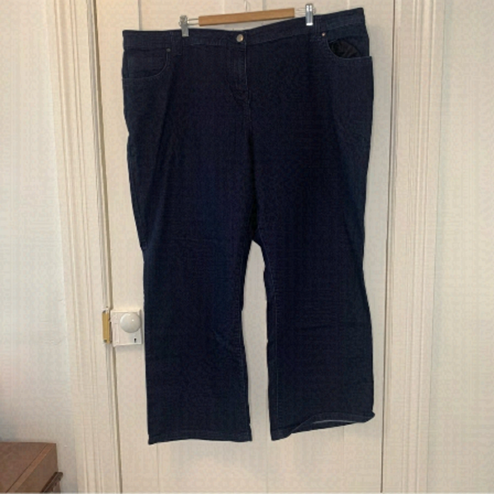Pennington’s slightly curvy jeans